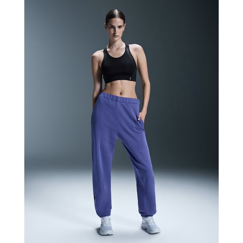On Women's Size M - Running Jogging Club Pants MSRP $99